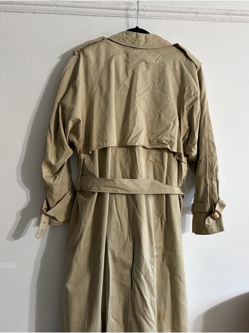Burberry Beige Double-Breasted Trench Coat with Removable Wool Liner - Picture 5 of 6